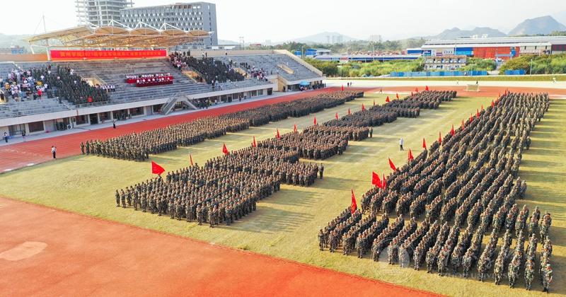 贺州学院军训图片图片